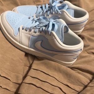 Jordan 1’s women shoes